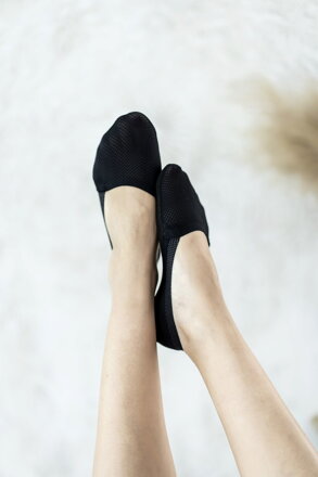 Laser-geschnittene Füßlinge mit Anti-Rutsch-Technologie ART 12153 Knittex