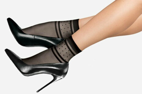 Nylonsöckchen: ein unauffälliges Detail, das Ihr Outfit verändert